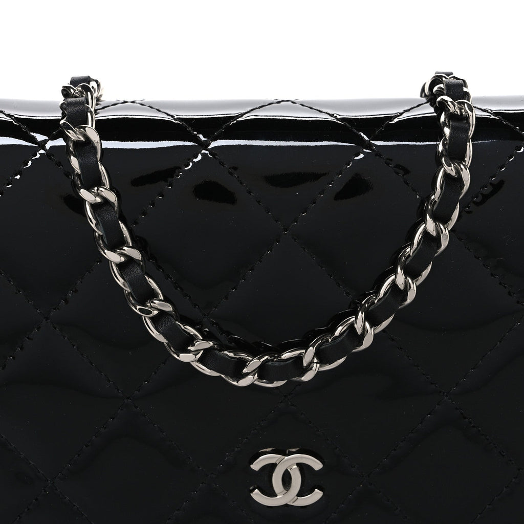 Patent Quilted Wallet On Chain WOC Black