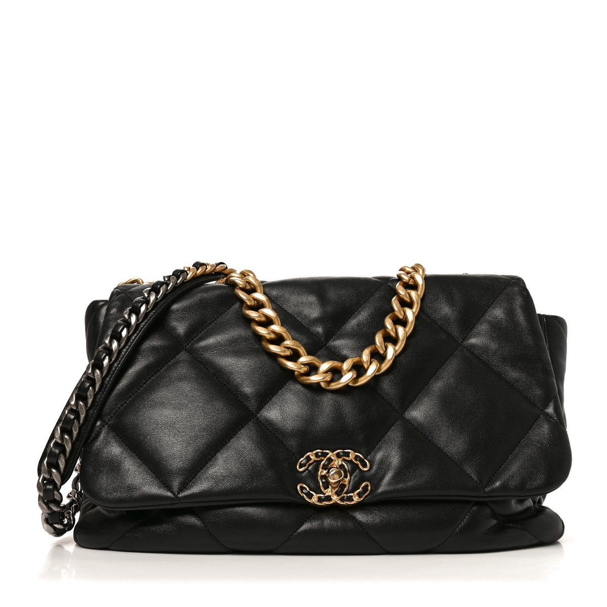 Lambskin Quilted Maxi Chanel 19 Flap Black