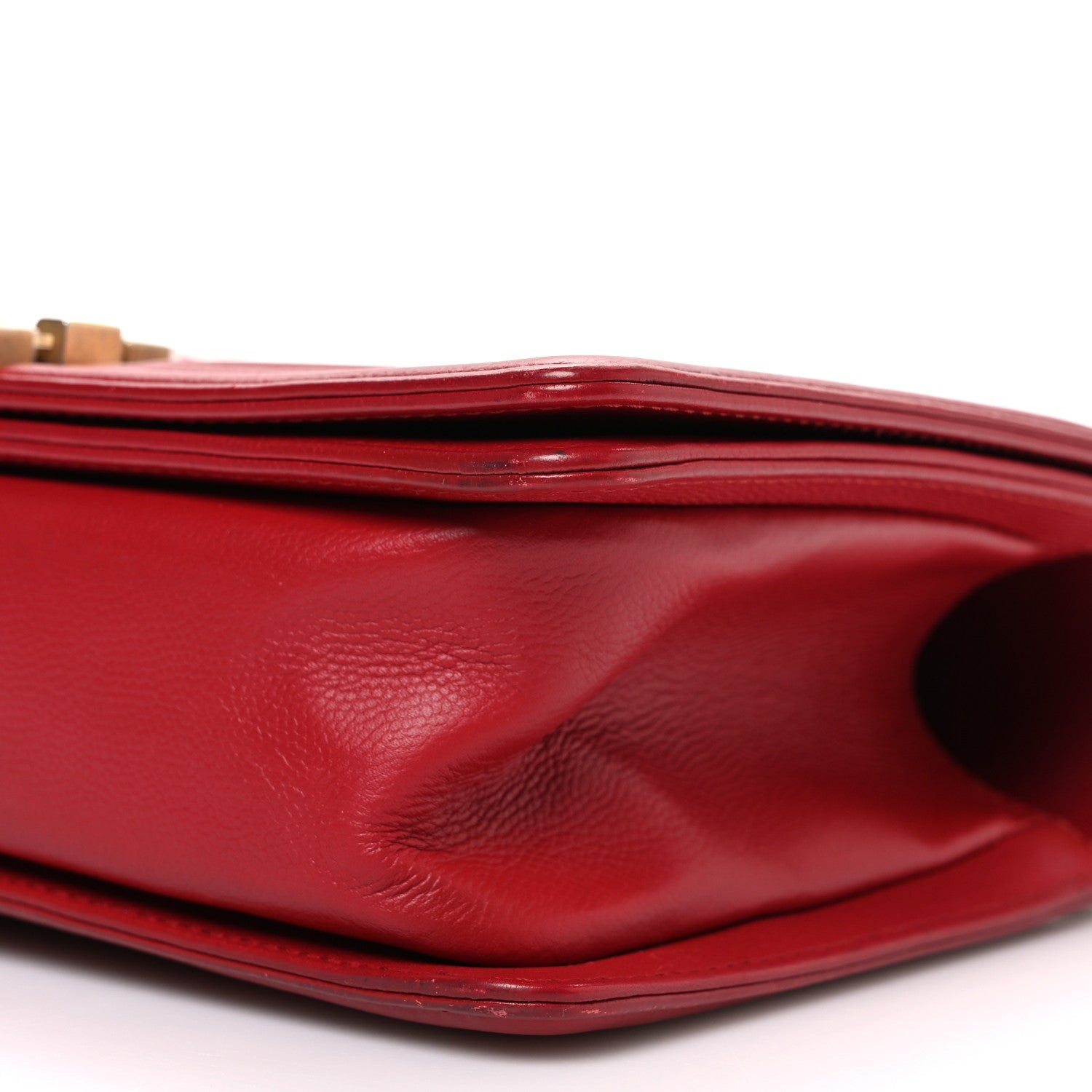 Caviar Quilted Medium Boy Flap Red