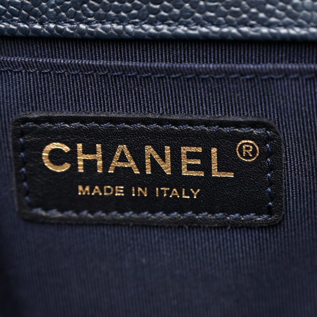Caviar Quilted Medium Boy Flap Navy