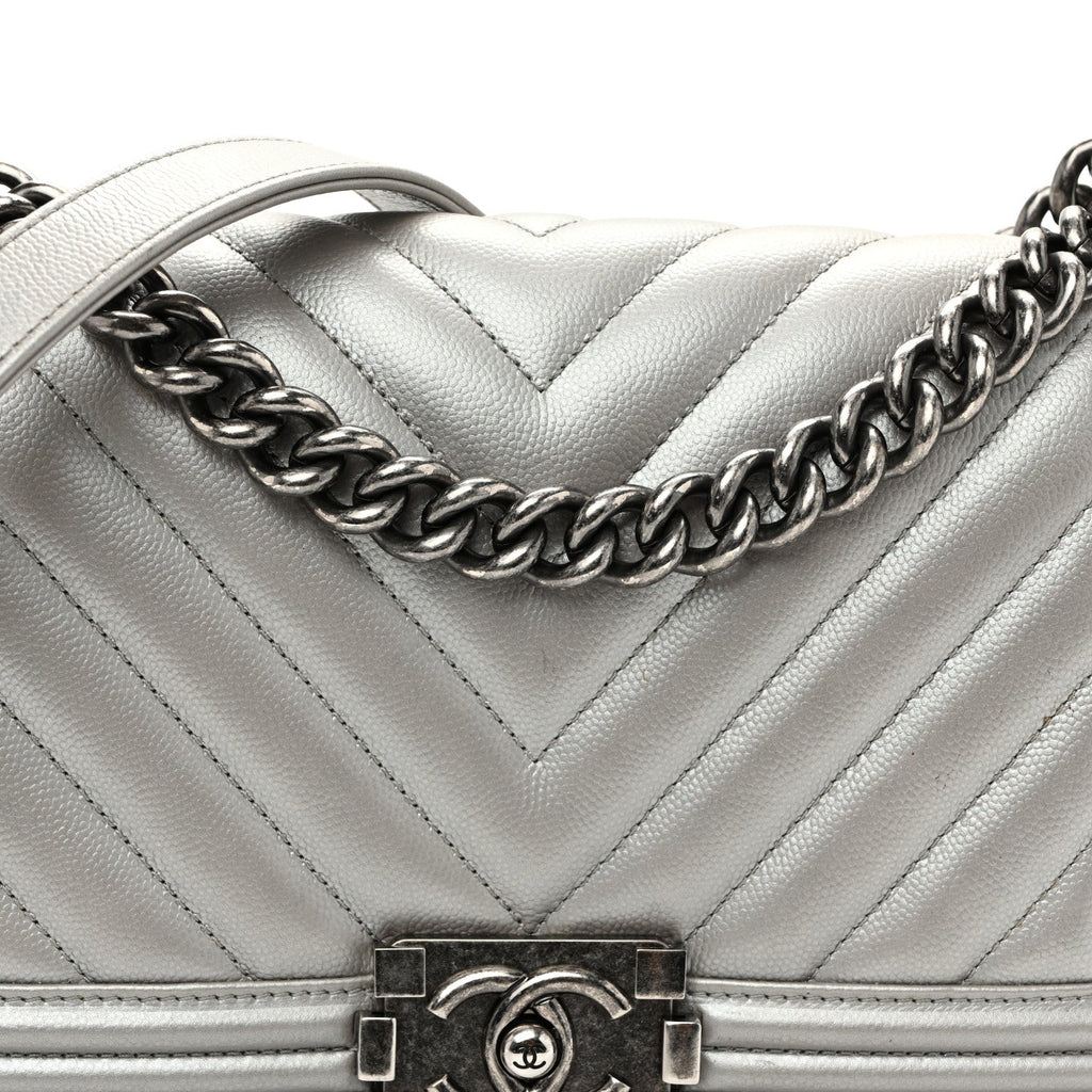 Metallic Caviar Chevron Quilted Medium Boy Flap Silver