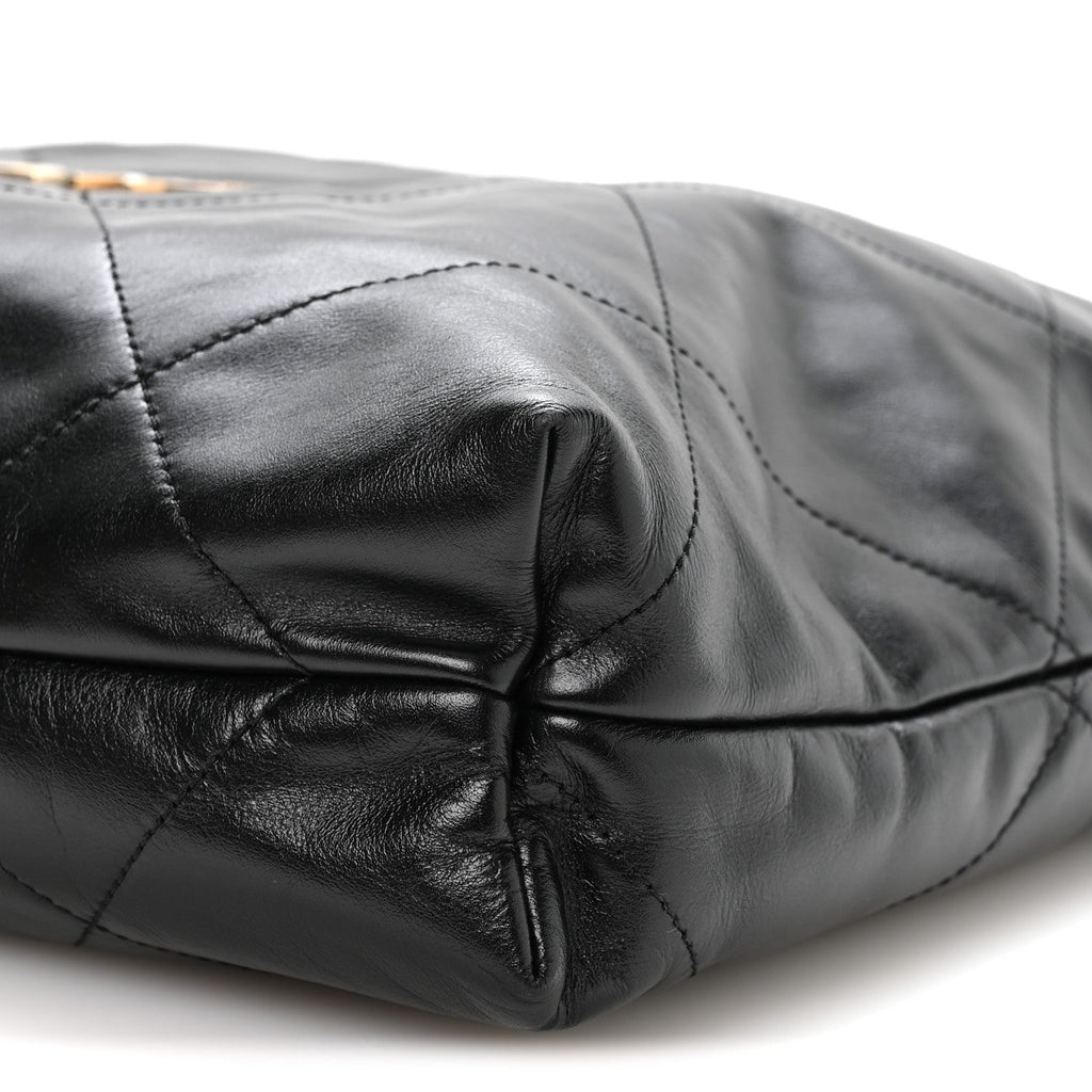 Shiny Calfskin Quilted Chanel 22 Black