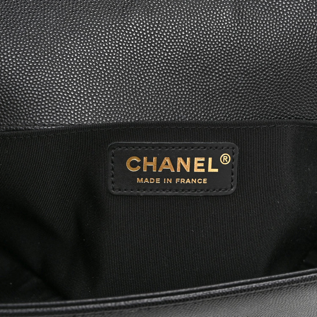 Caviar Quilted Medium Boy Flap Black