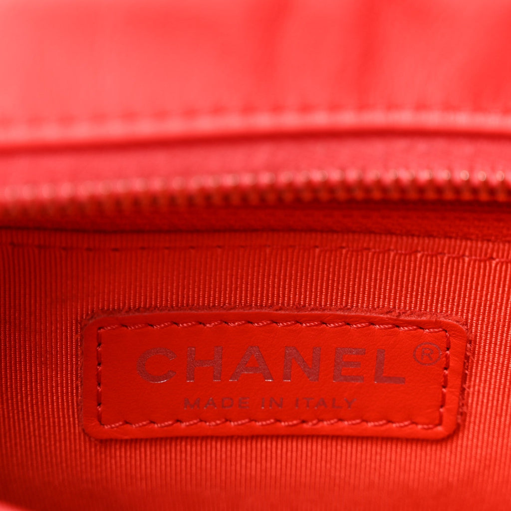 Aged Calfskin Quilted Small Gabrielle Hobo Red