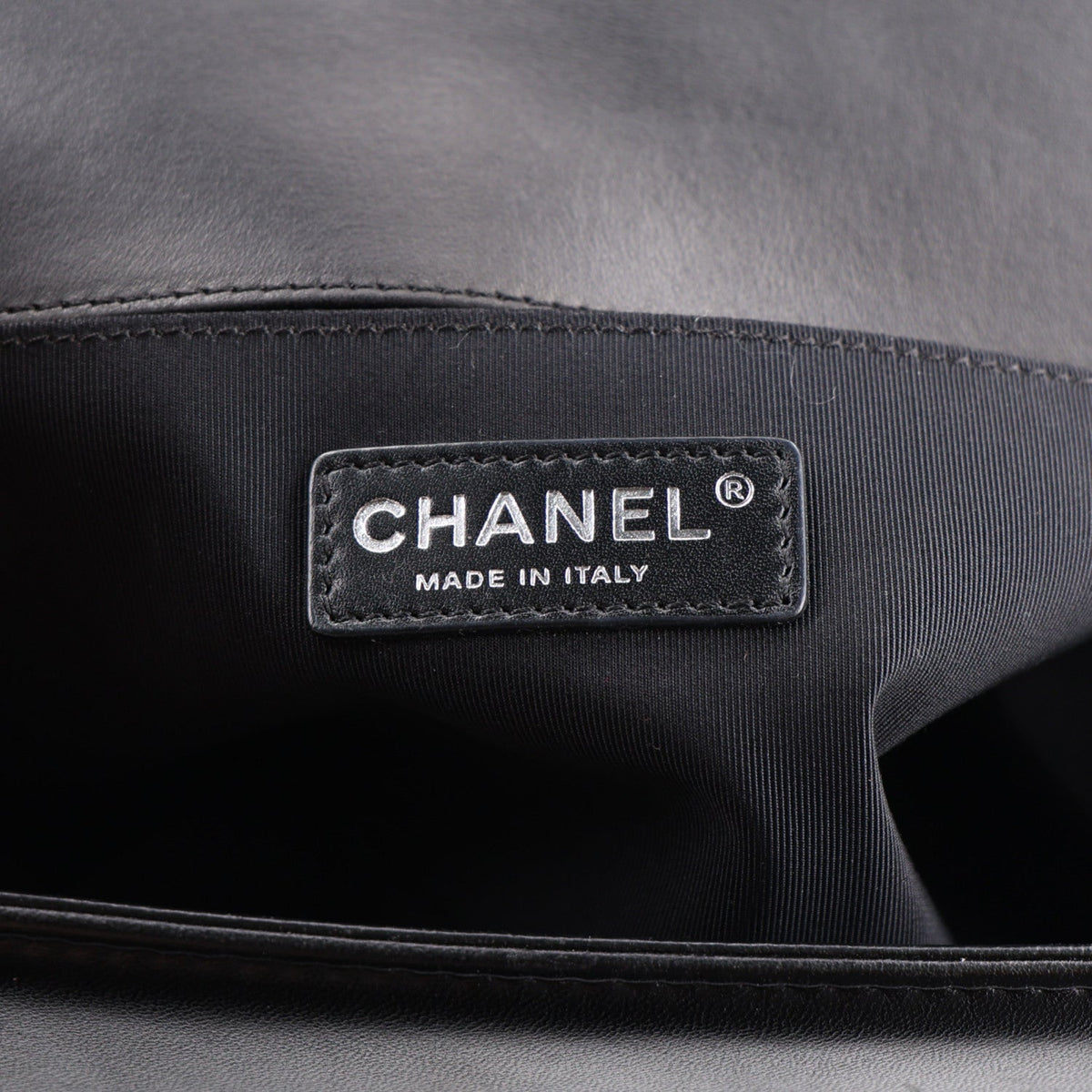 Lambskin Perforated Medium Boy Flap Black