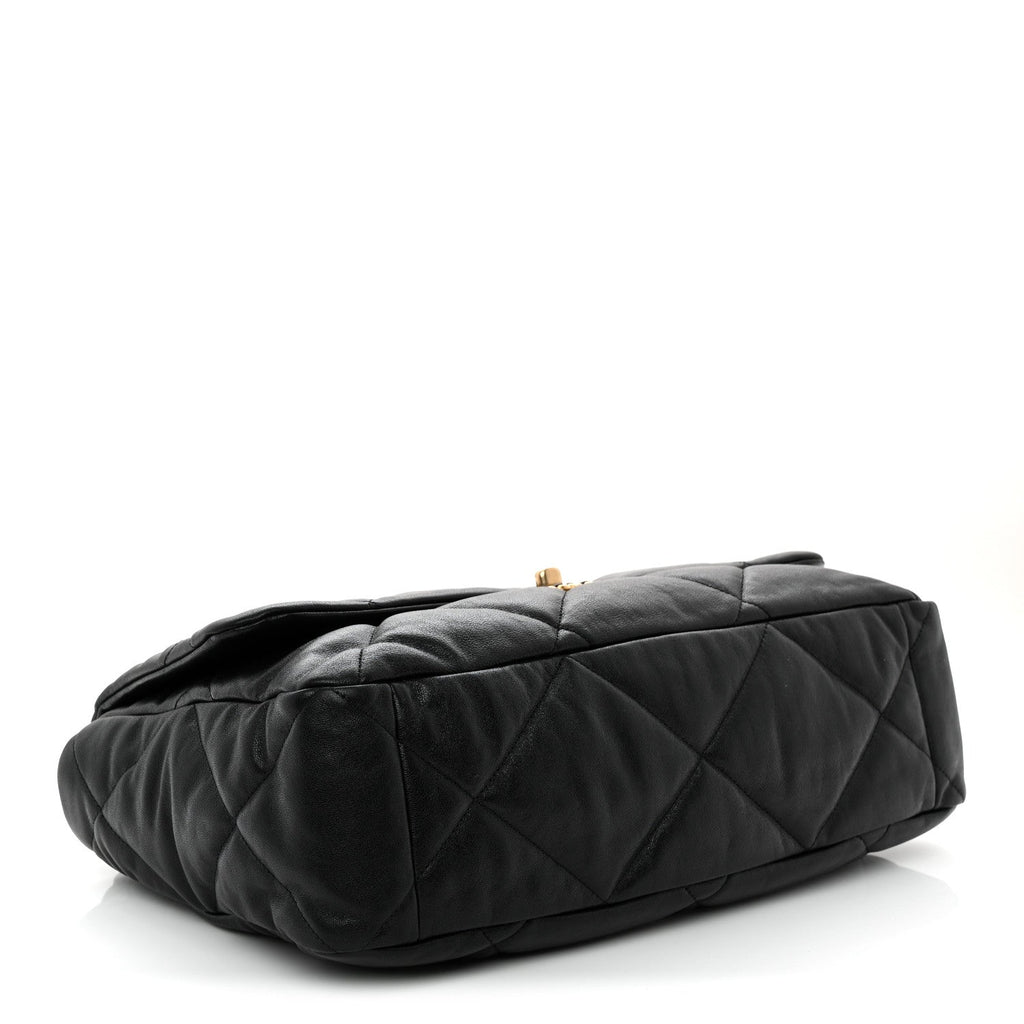 Lambskin Quilted Maxi Chanel 19 Flap Black