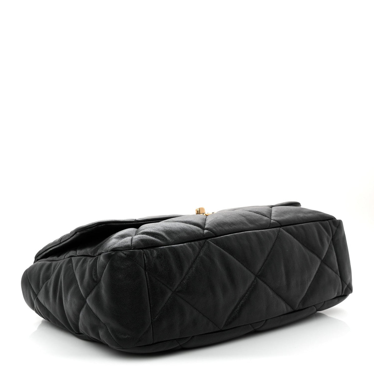 Lambskin Quilted Maxi Chanel 19 Flap Black