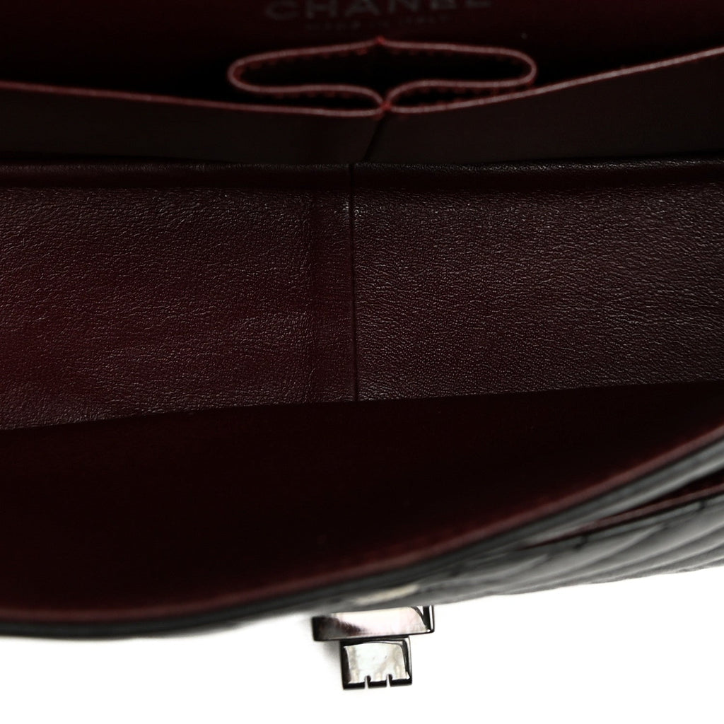 Aged Calfskin Chevron Quilted 2.55 Reissue 226 So Black