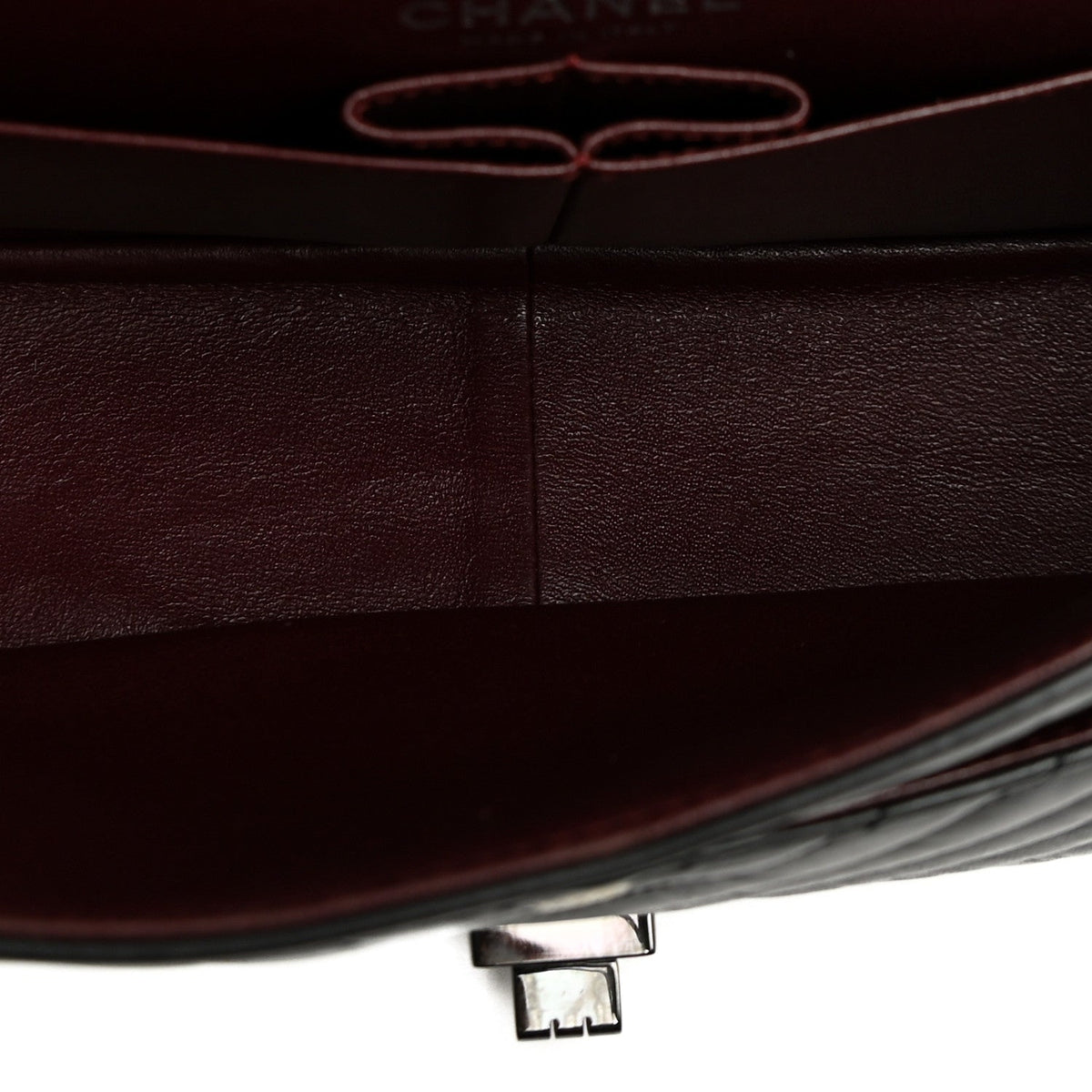 Aged Calfskin Chevron Quilted 2.55 Reissue 226 So Black