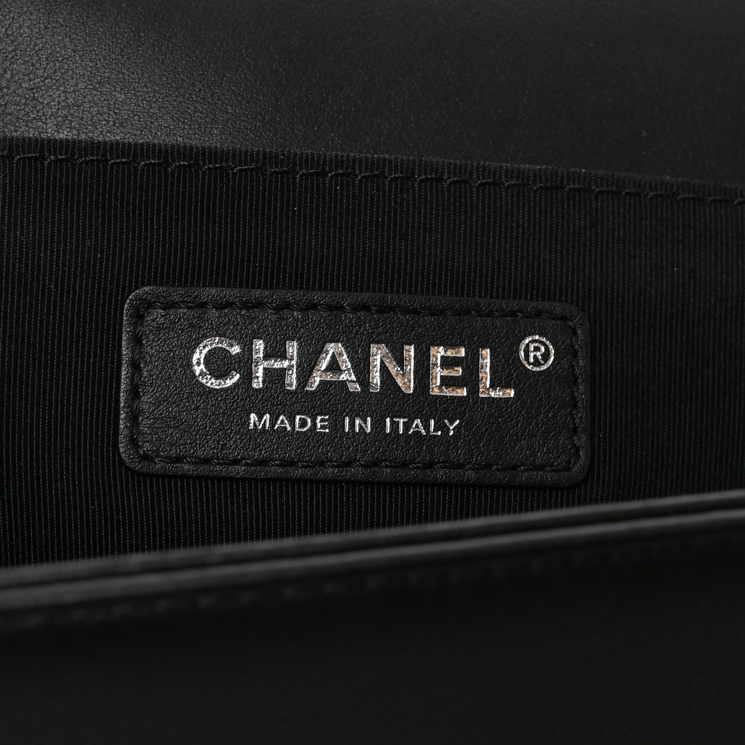 Calfskin Pearl Tweed Medium Boy Flap Black