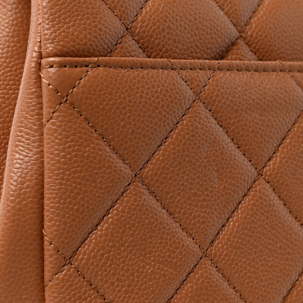 Caviar Quilted Medium Business Affinity Flap Brown