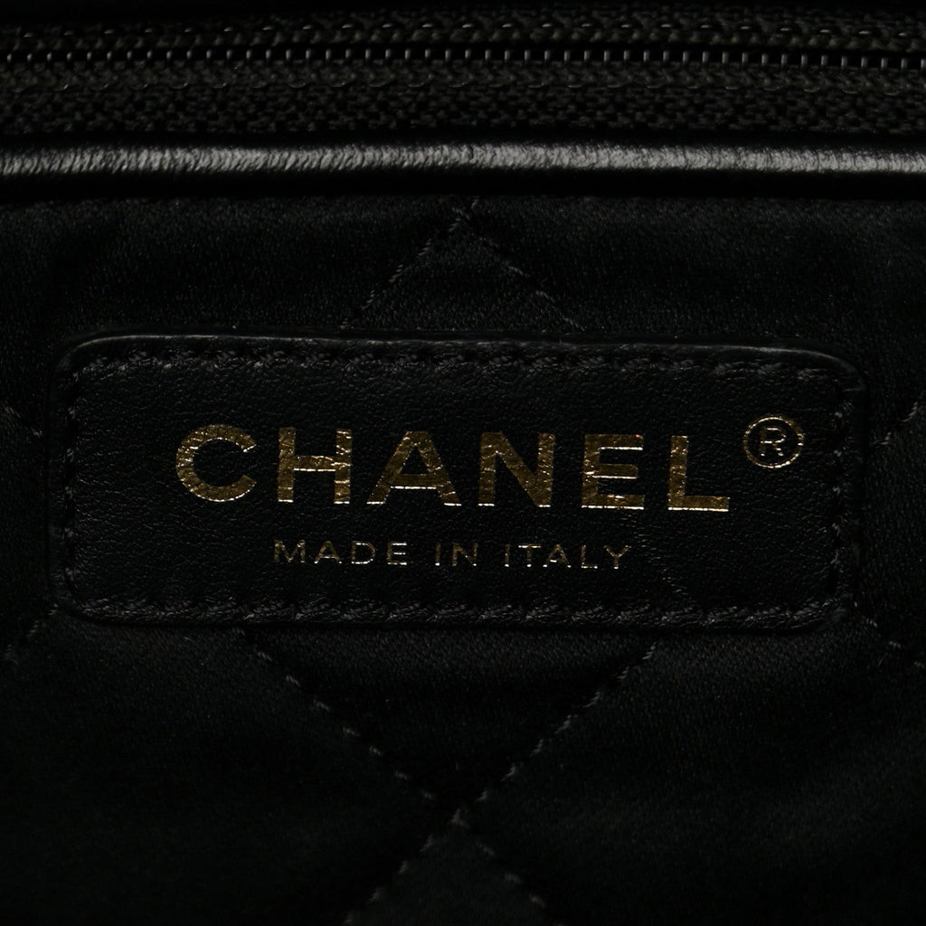 Shiny Calfskin Quilted Small Chanel 22 Black