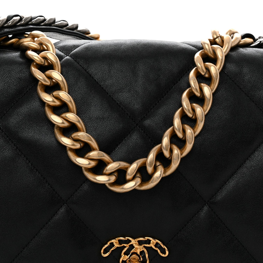 Lambskin Quilted Maxi Chanel 19 Flap Black