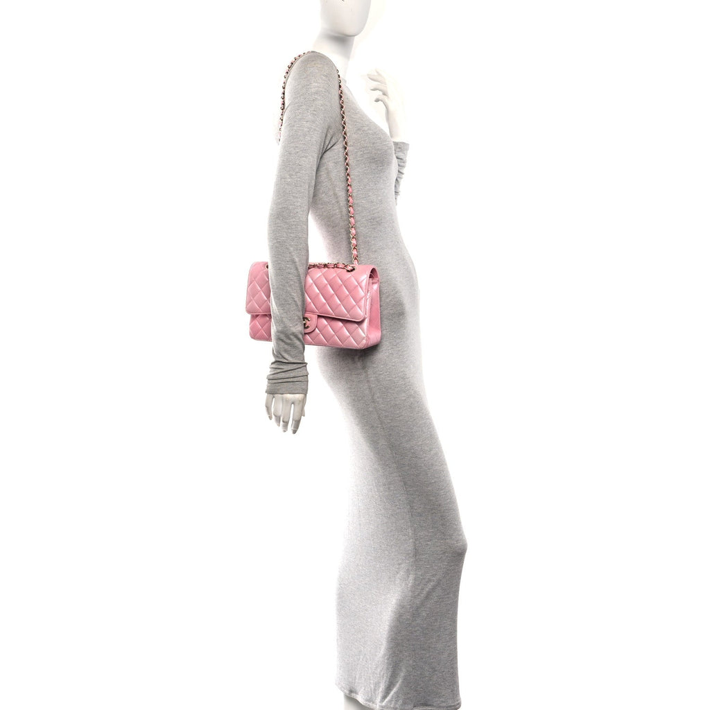 Iridescent Caviar Quilted Medium Double Flap Rose Pink