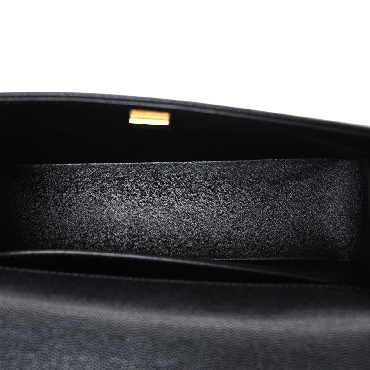 Caviar Quilted Medium Boy Flap Black
