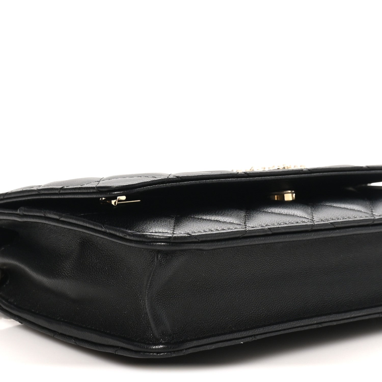 Lambskin Quilted Pearl CC Wallet on Chain WOC Black