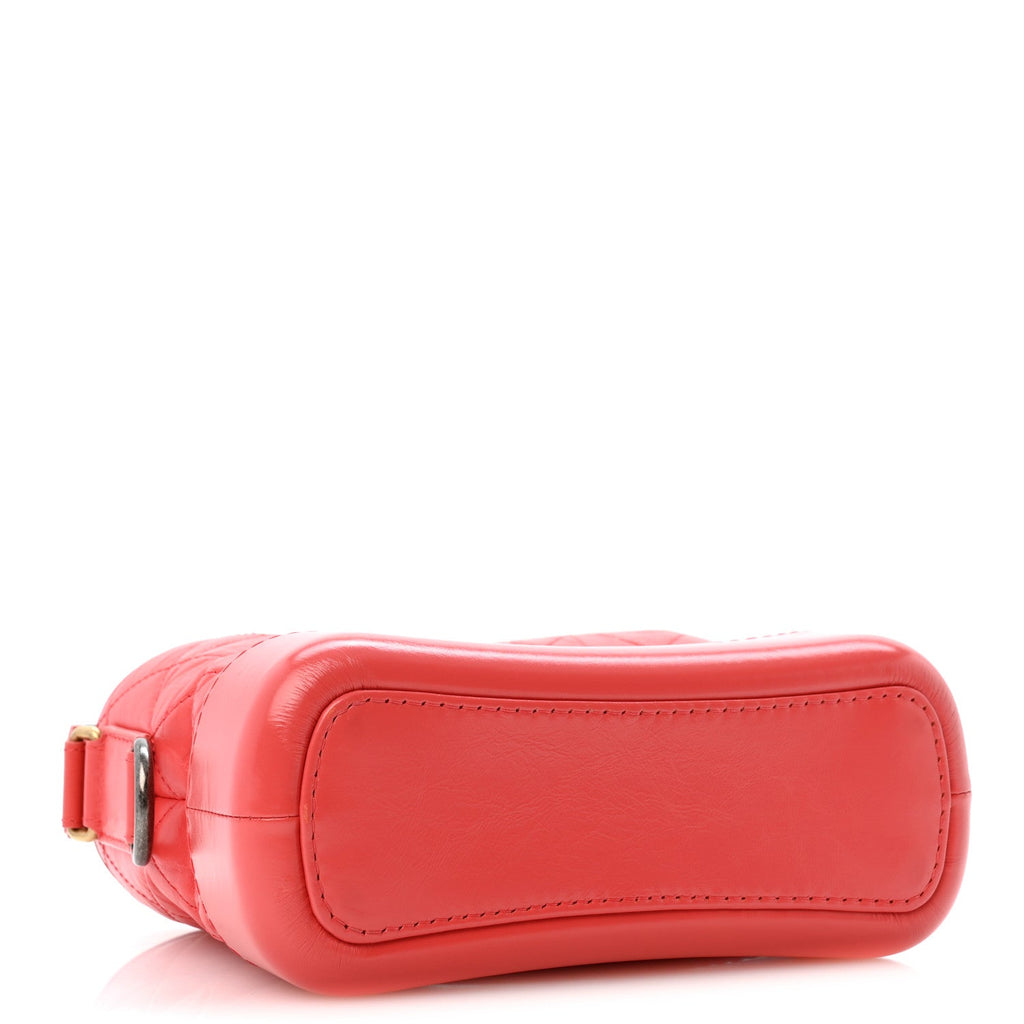 Aged Calfskin Quilted Small Gabrielle Hobo Red