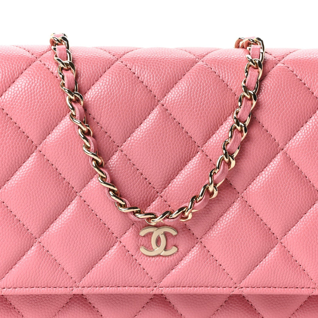 Caviar Quilted Wallet on Chain WOC Light Pink