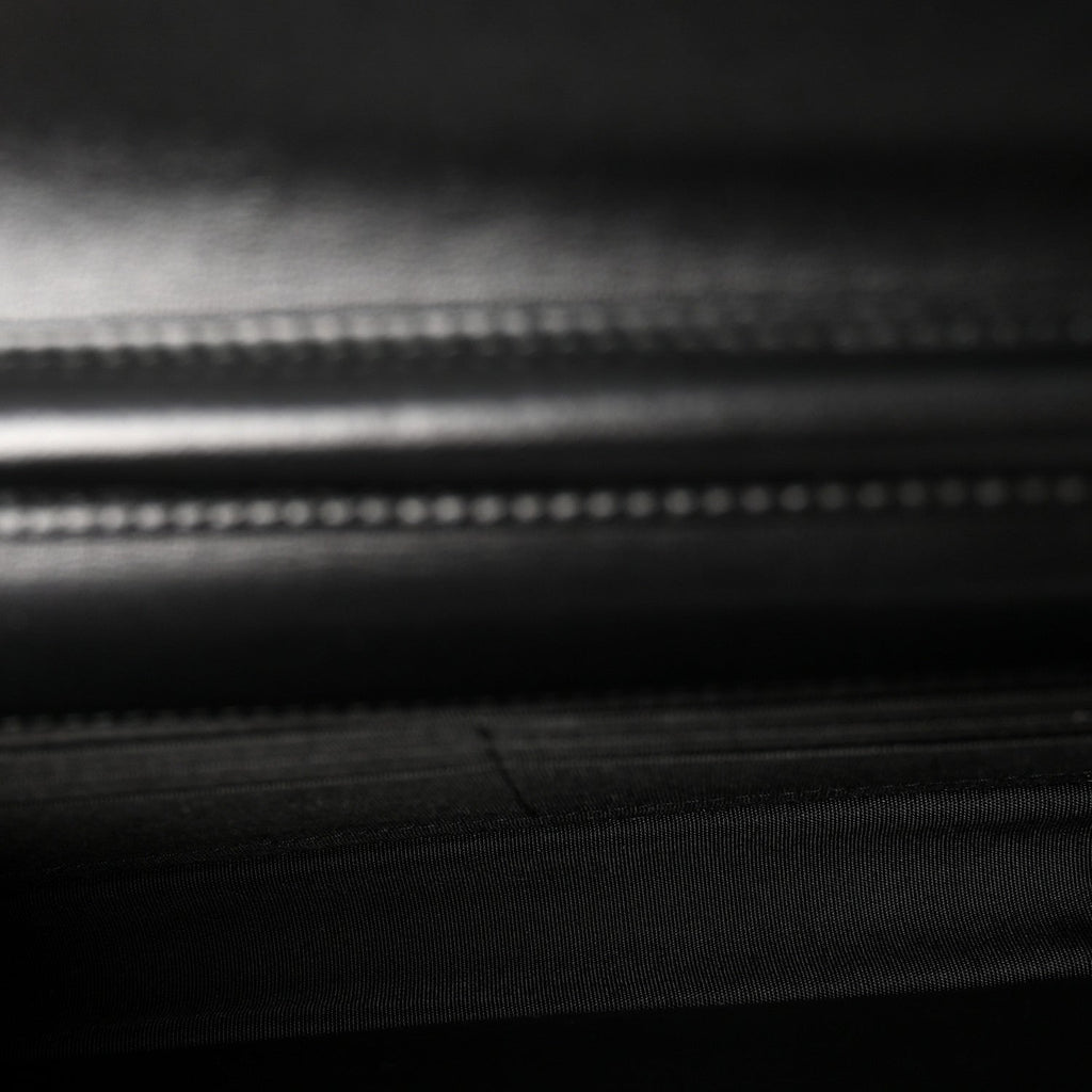 Lambskin Quilted Enamel CC Wallet on Chain WOC Black