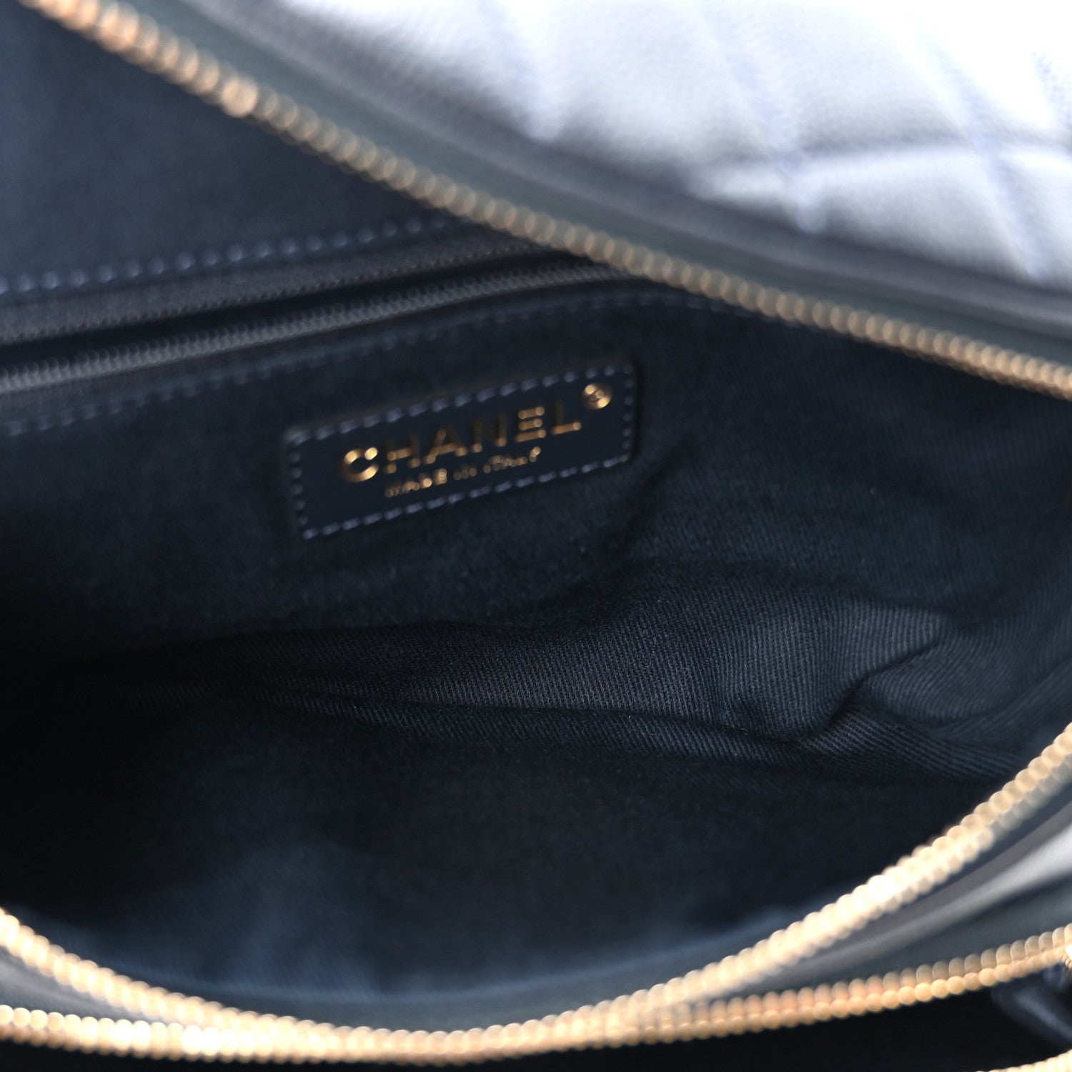 Caviar Quilted Business Affinity Waist Belt Bag Navy