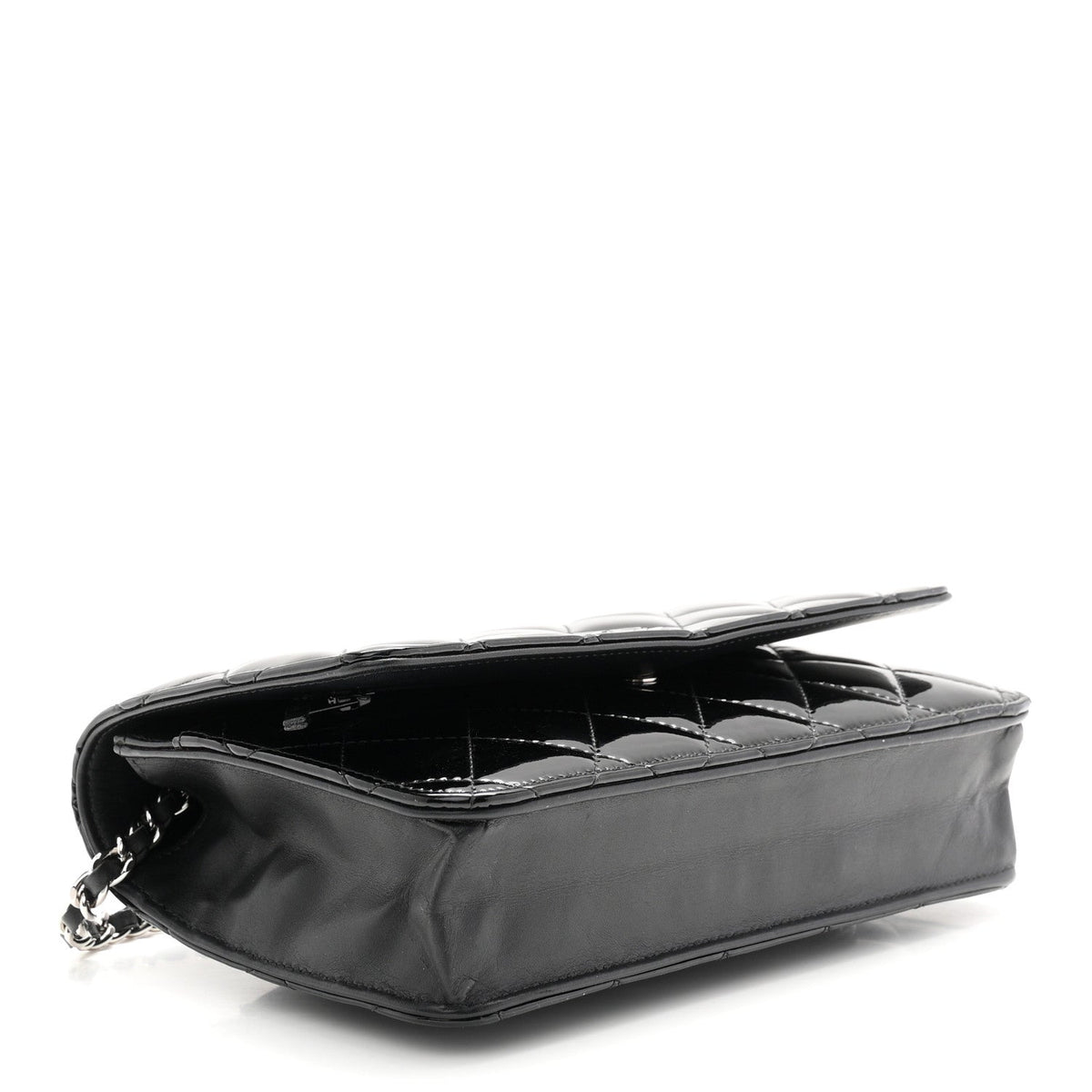 Patent Quilted Wallet On Chain WOC Black