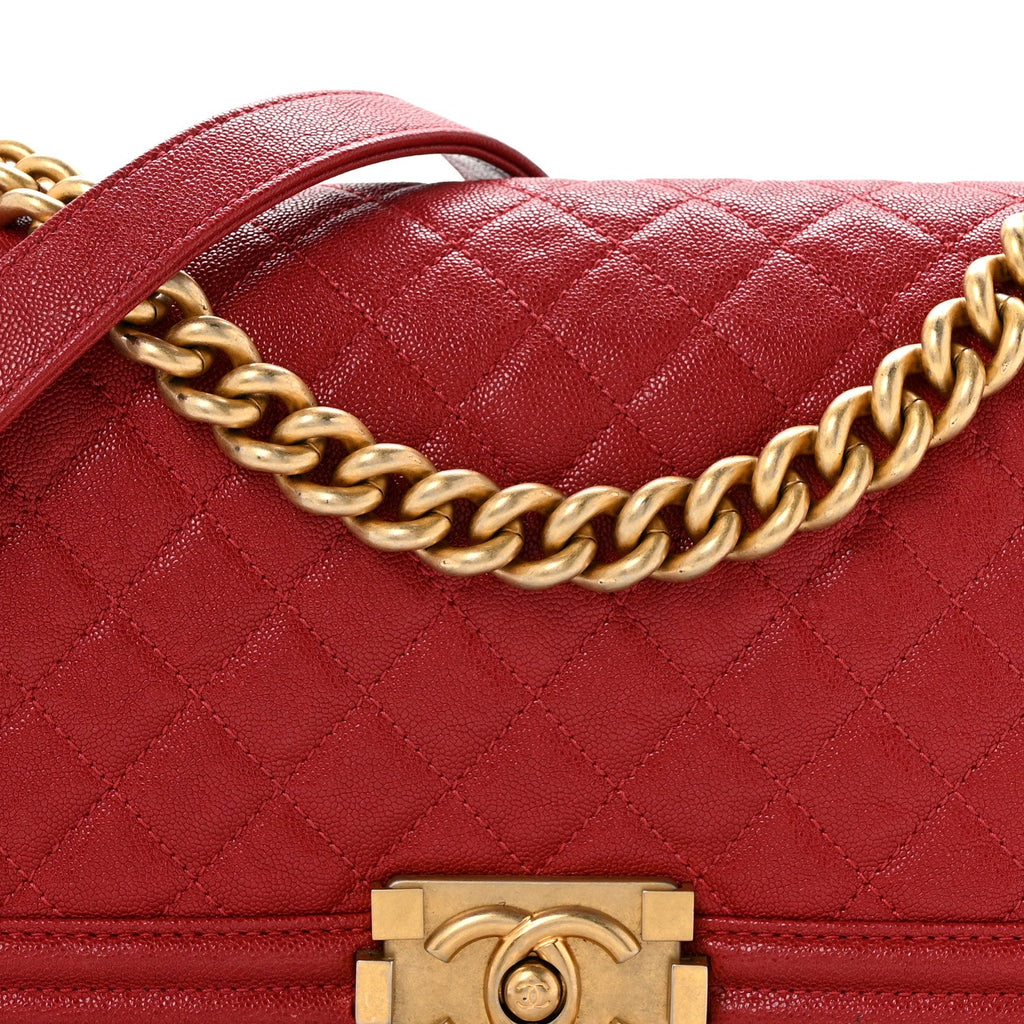 Caviar Quilted Medium Boy Flap Red