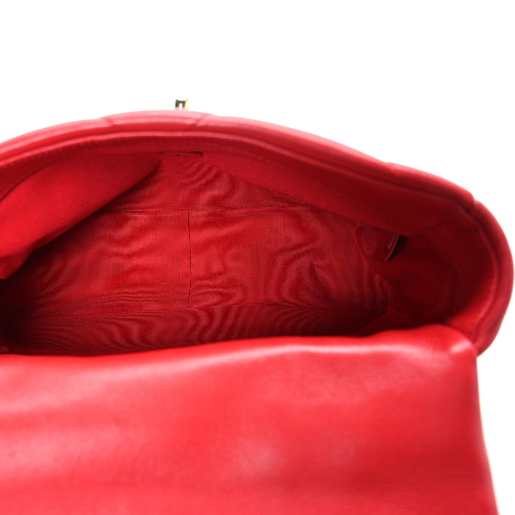 Lambskin Quilted Medium Chanel 19 Flap Red