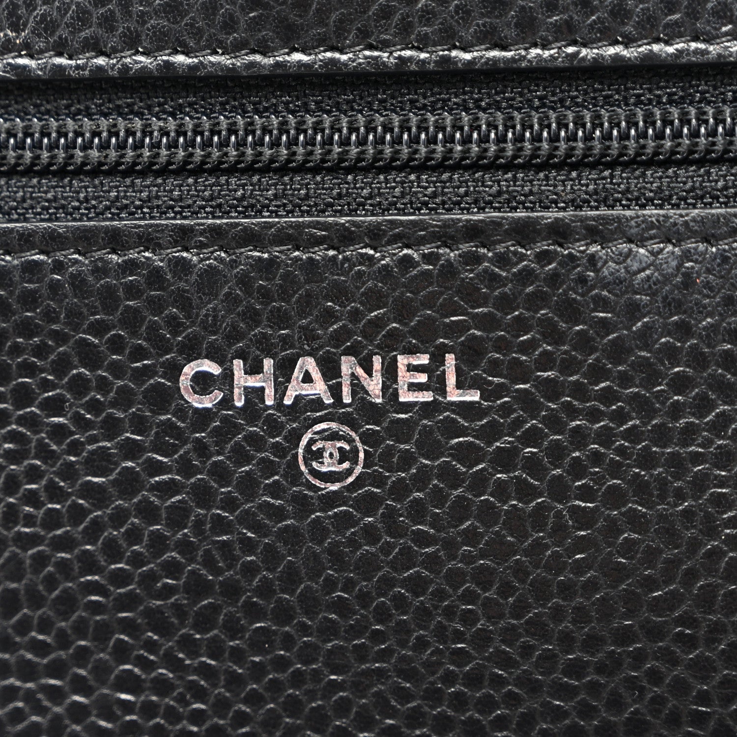 Caviar Quilted Wallet on Chain WOC Black