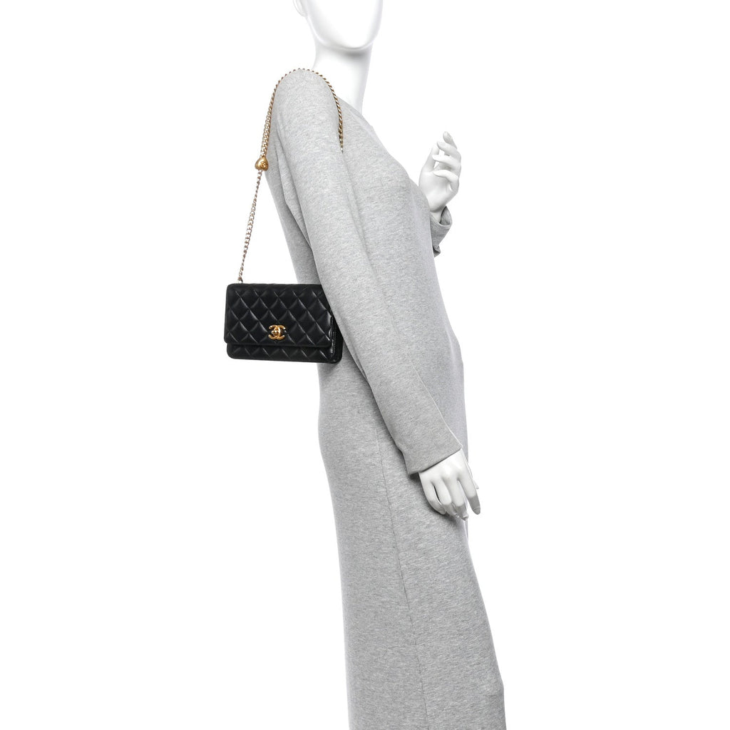 Lambskin Quilted Sweetheart Wallet On Chain WOC Black
