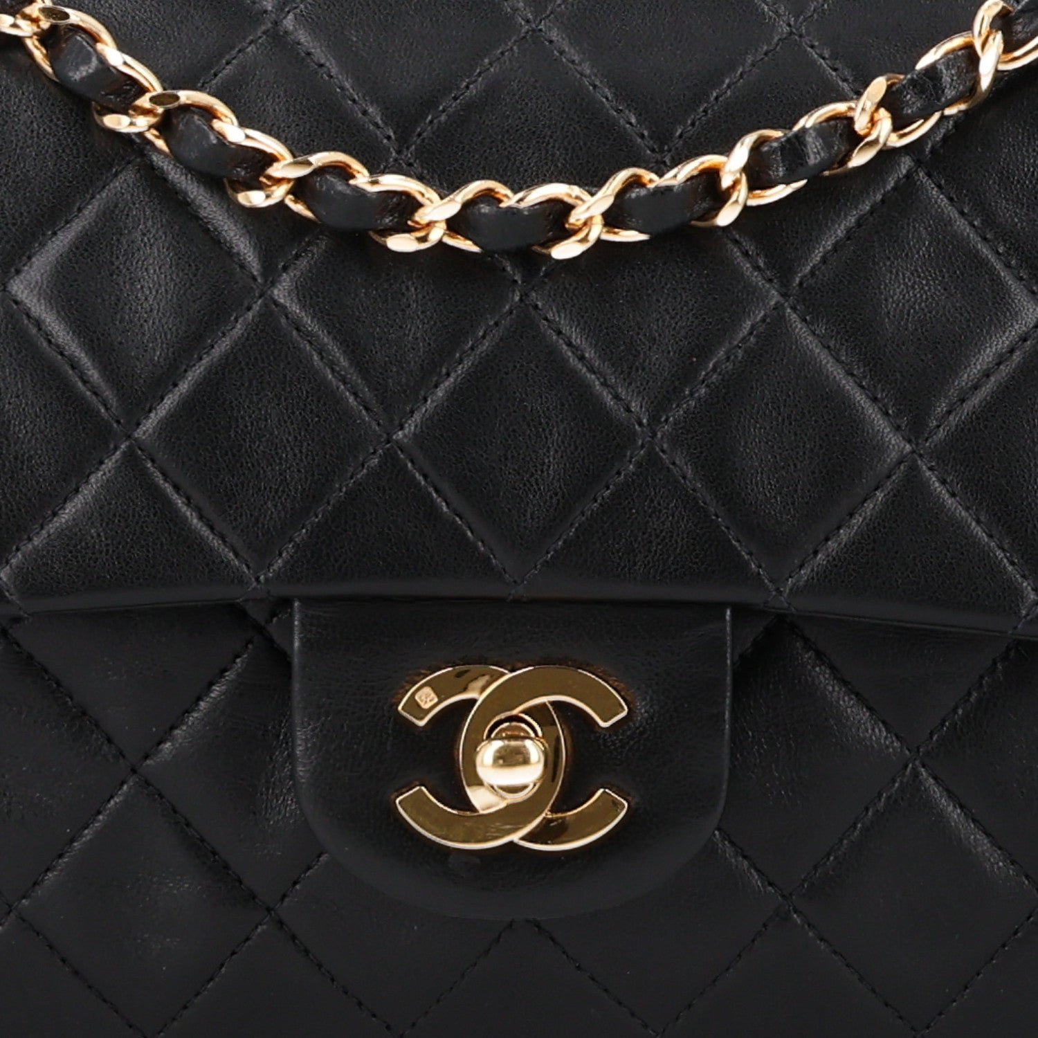 Lambskin Quilted Medium Double Flap Black