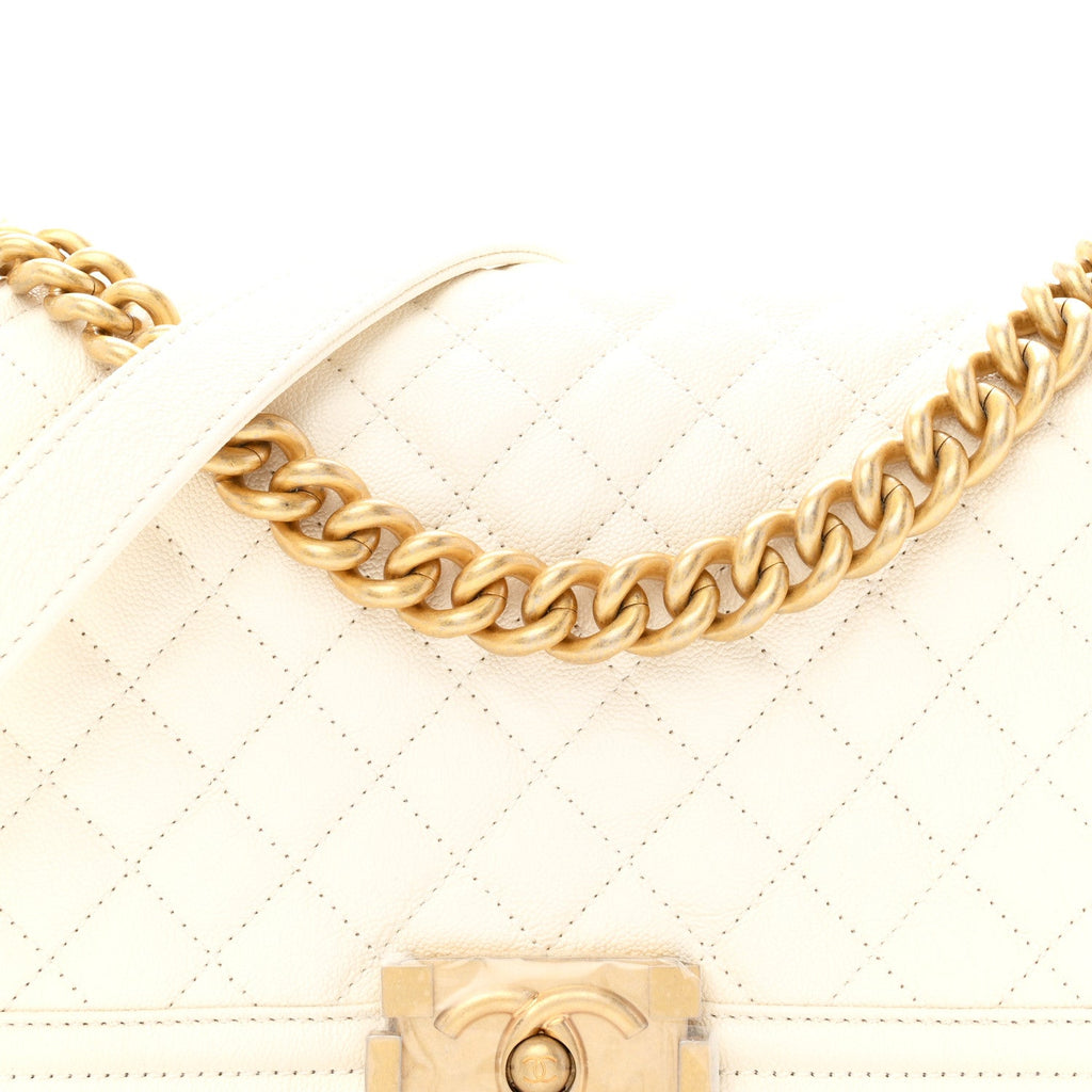 Caviar Quilted Medium Boy Flap White
