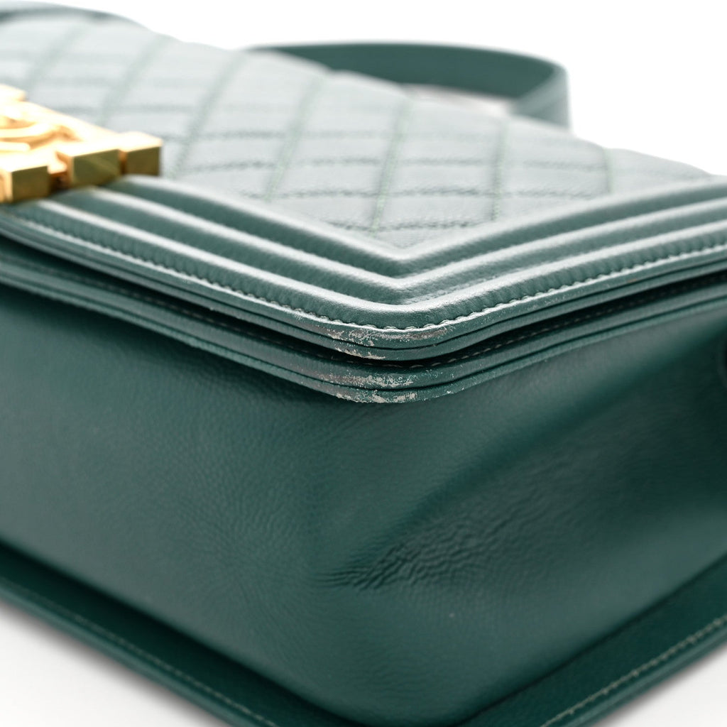 Caviar Quilted Medium Boy Flap Dark Green