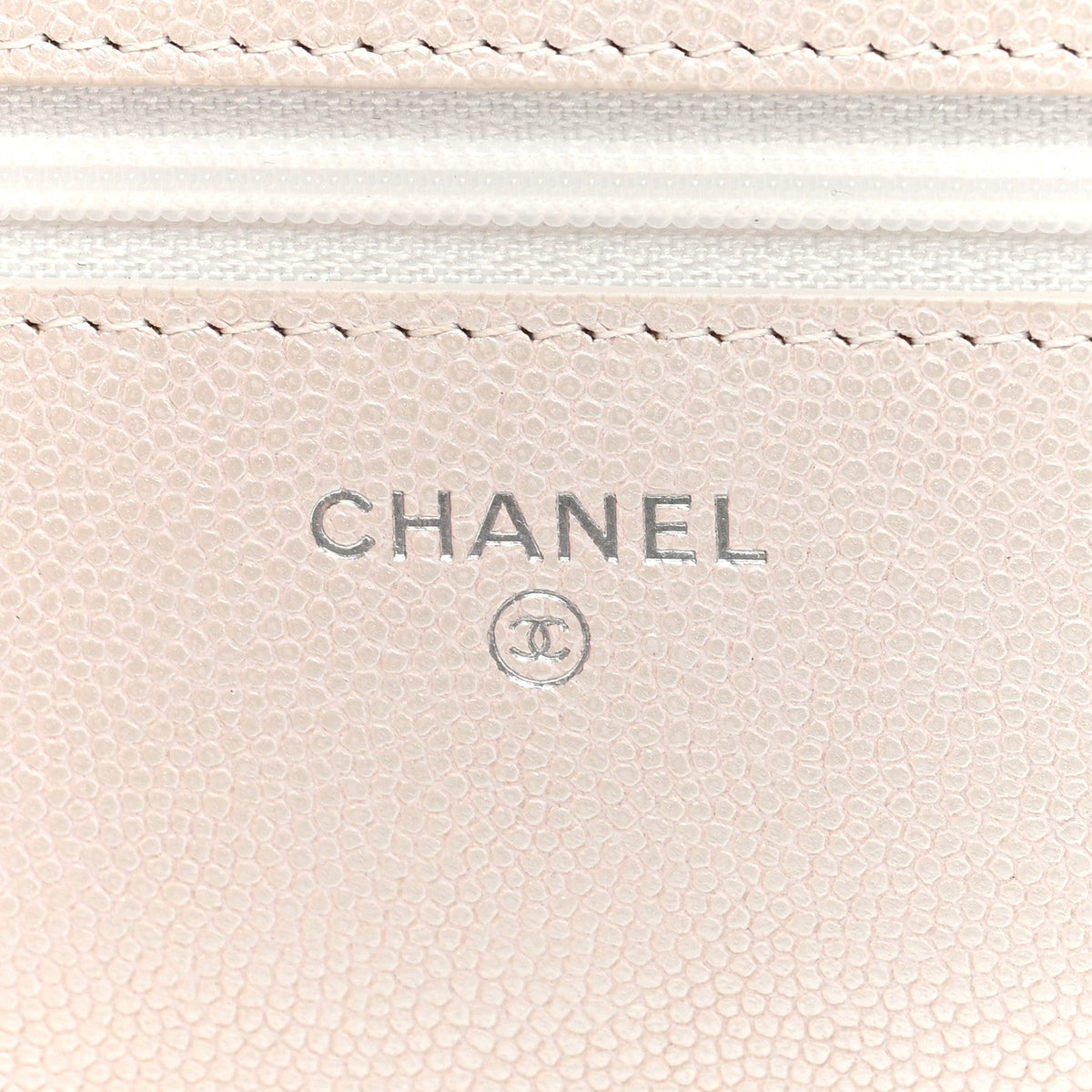 Iridescent Caviar Quilted Golden Class Wallet On Chain WOC White