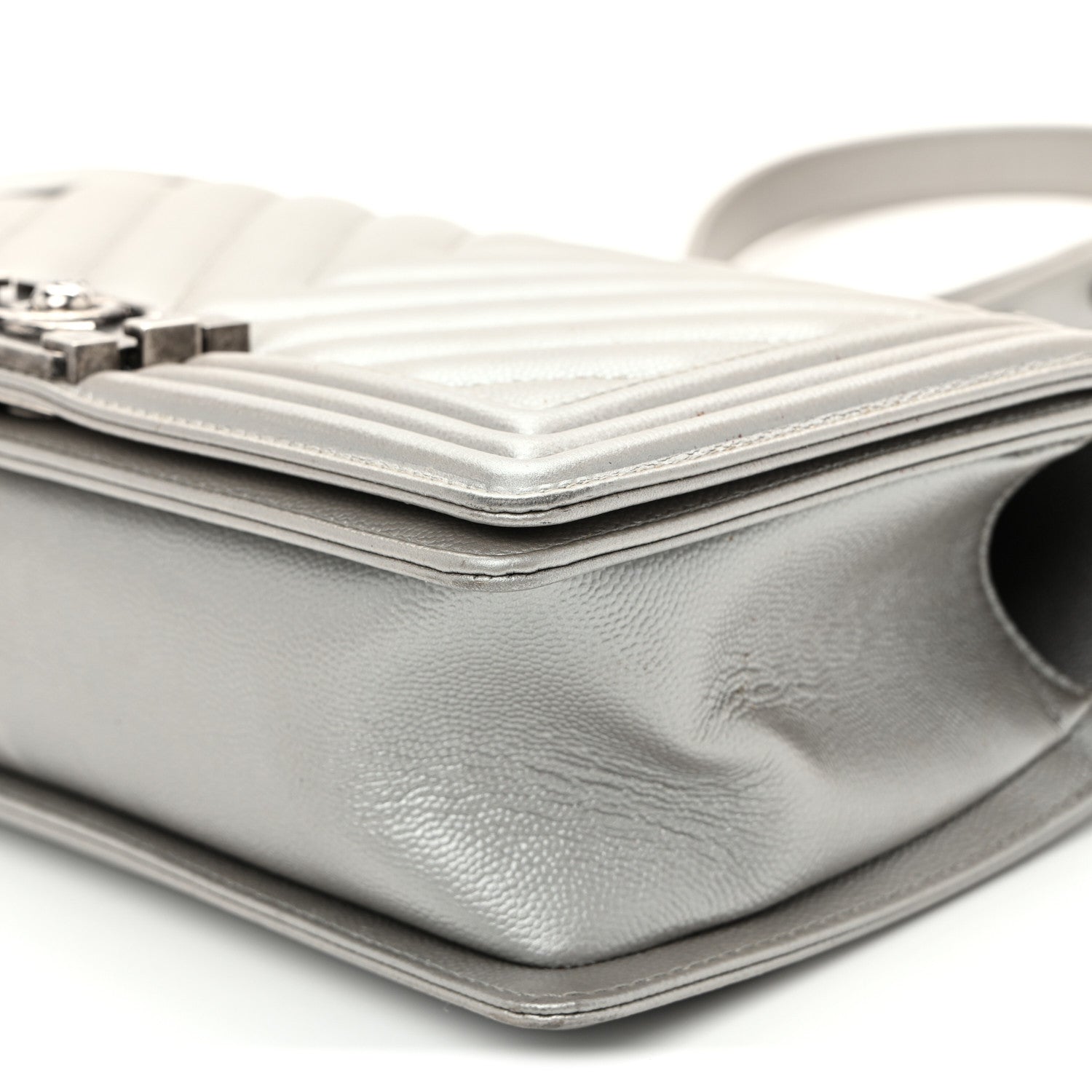 Metallic Caviar Chevron Quilted Medium Boy Flap Silver