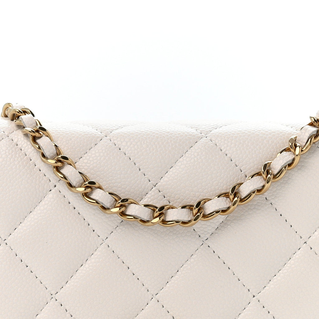 Caviar Quilted CC Turnlock Wallet On Chain WOC White