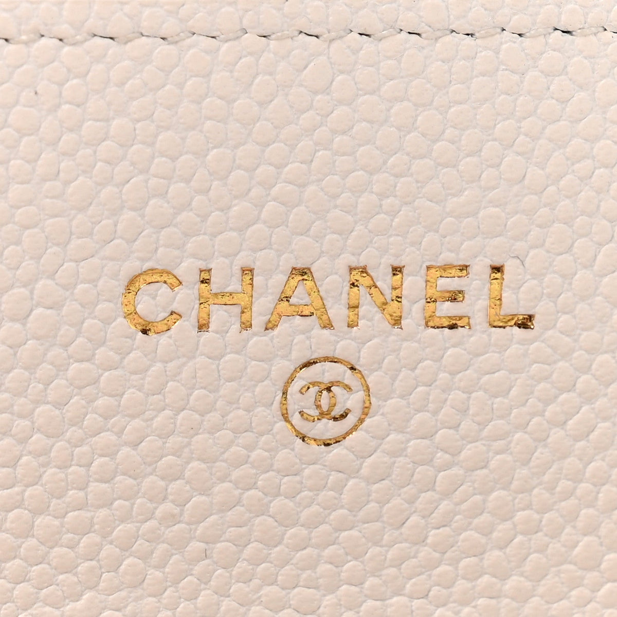 Caviar Quilted CC Turnlock Wallet On Chain WOC White