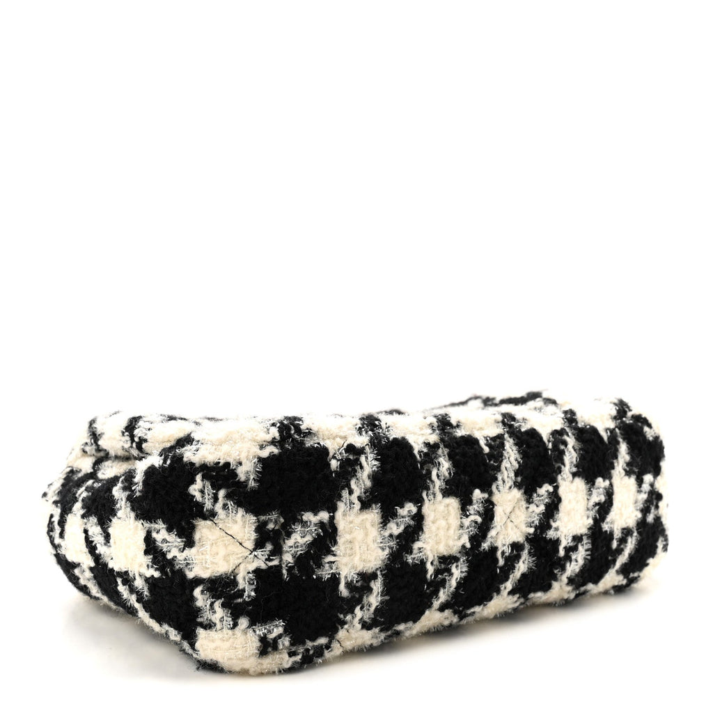 Tweed Quilted Medium Chanel 19 Flap Black Ecru White