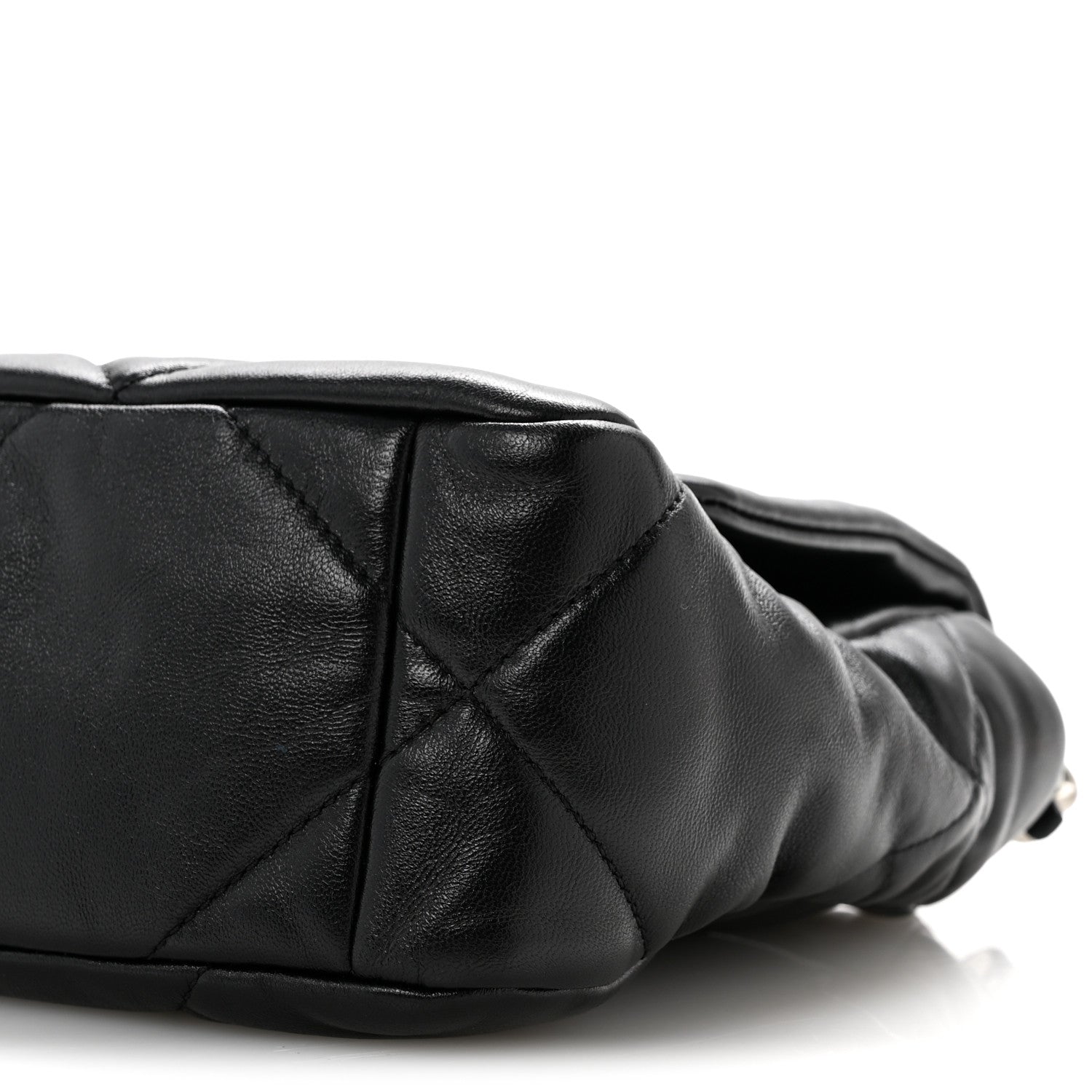 Lambskin Quilted Medium Chanel 19 Flap Black