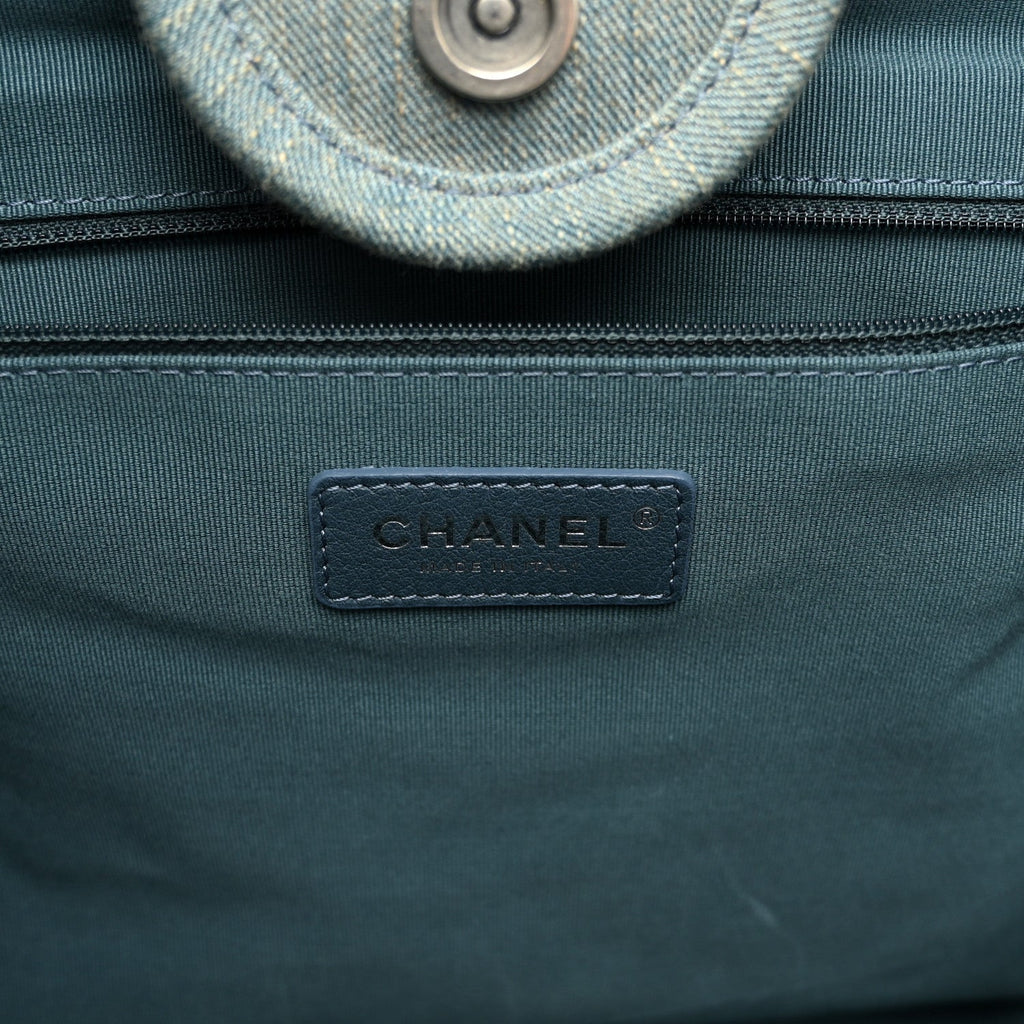 Denim Medium Deauville Tote Light Blue