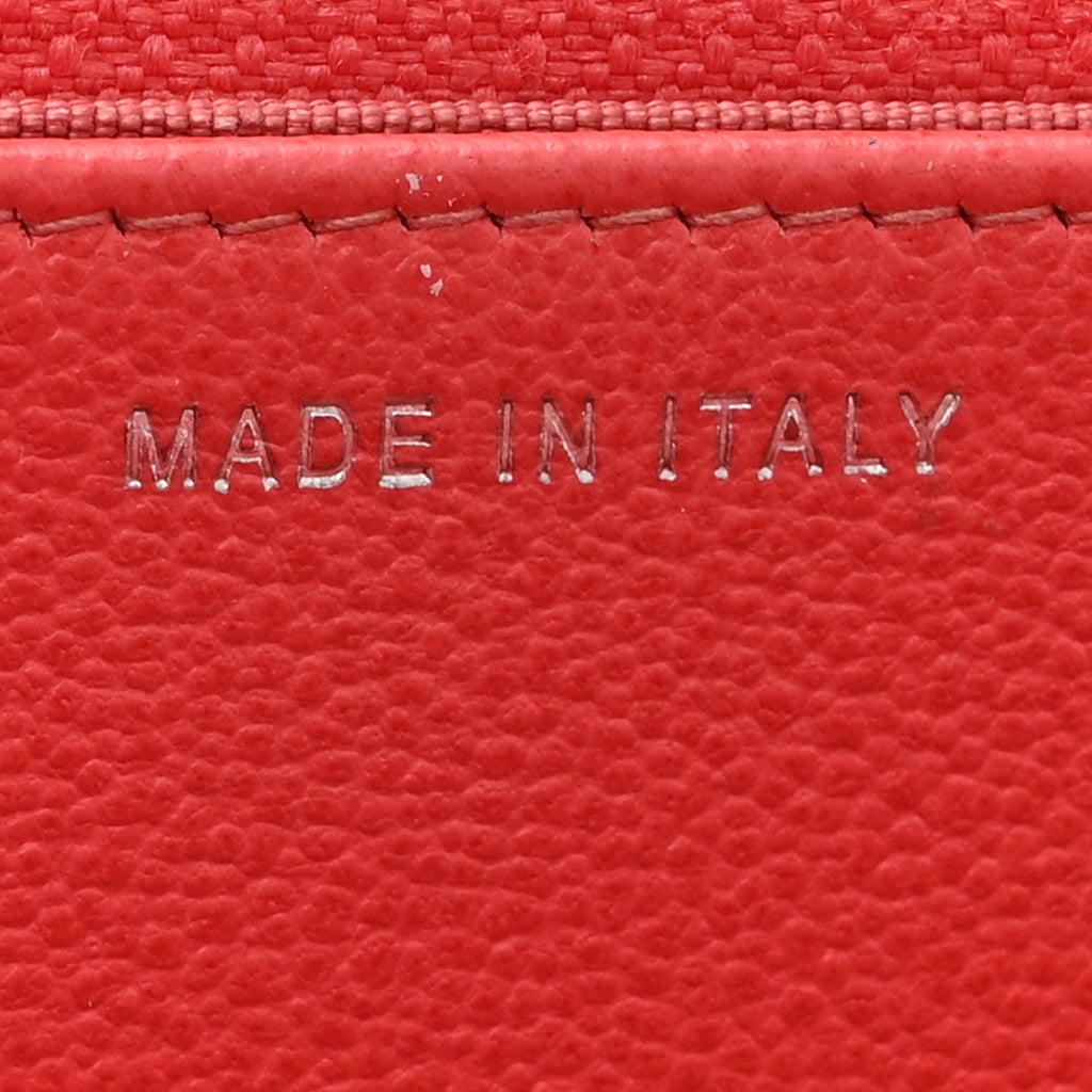 Grained Calfskin Quilted CC Box Wallet On Chain WOC Pink