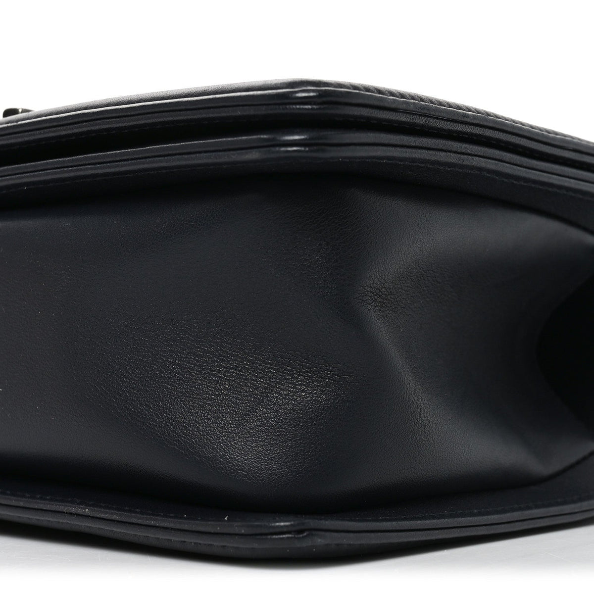 Lambskin Chevron Quilted Medium Boy Flap Black