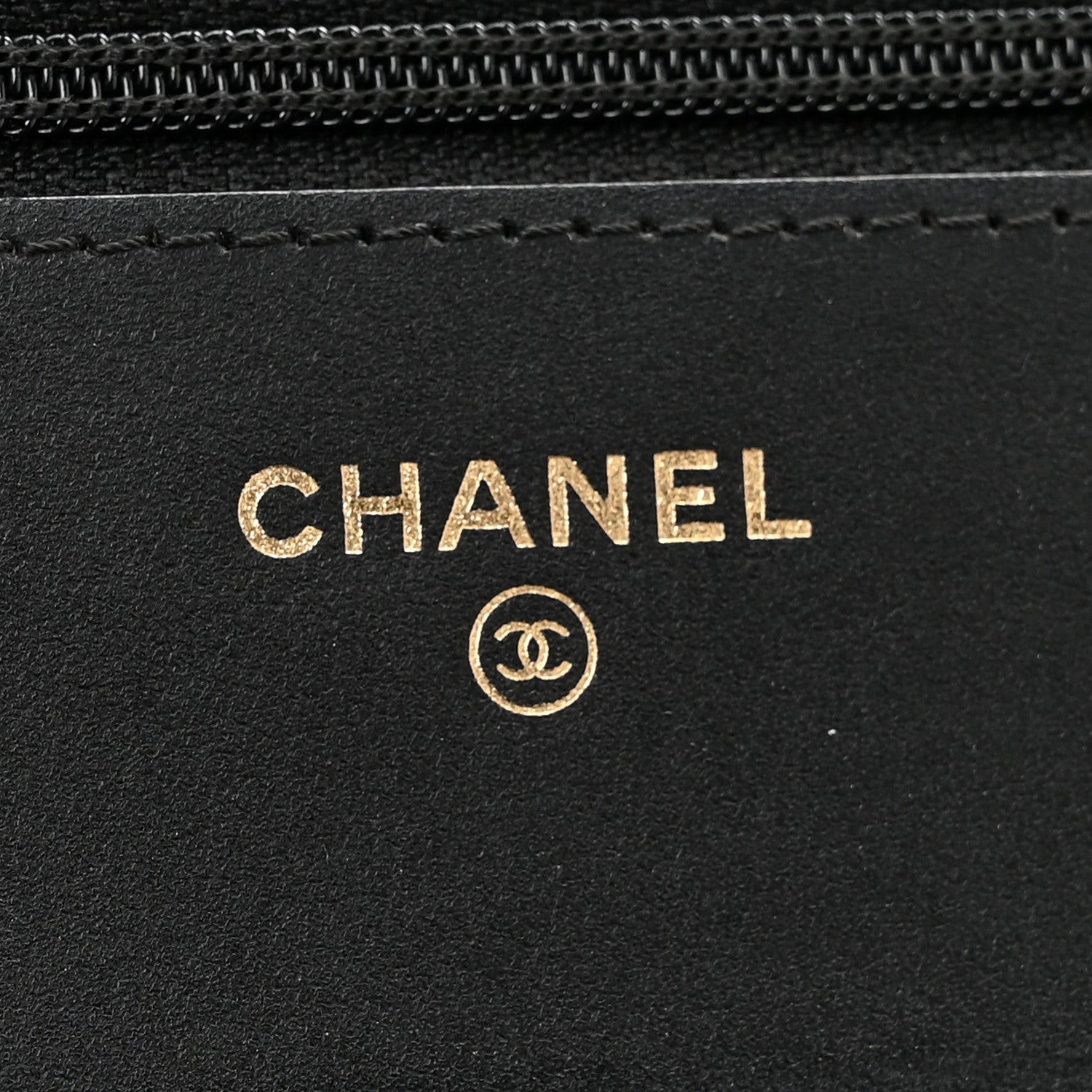 Caviar Chevron Quilted Boy Wallet On Chain WOC Black