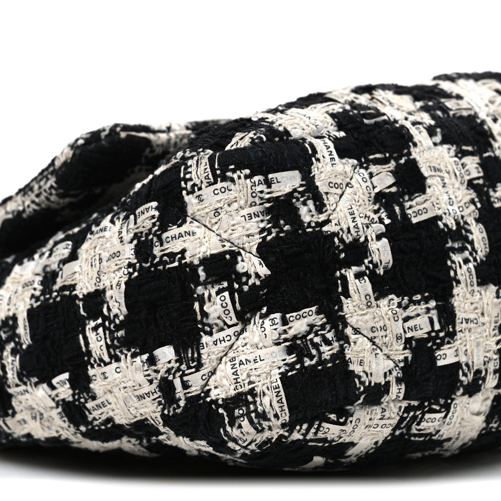 Tweed Quilted Medium Chanel 19 Flap Black Ecru White