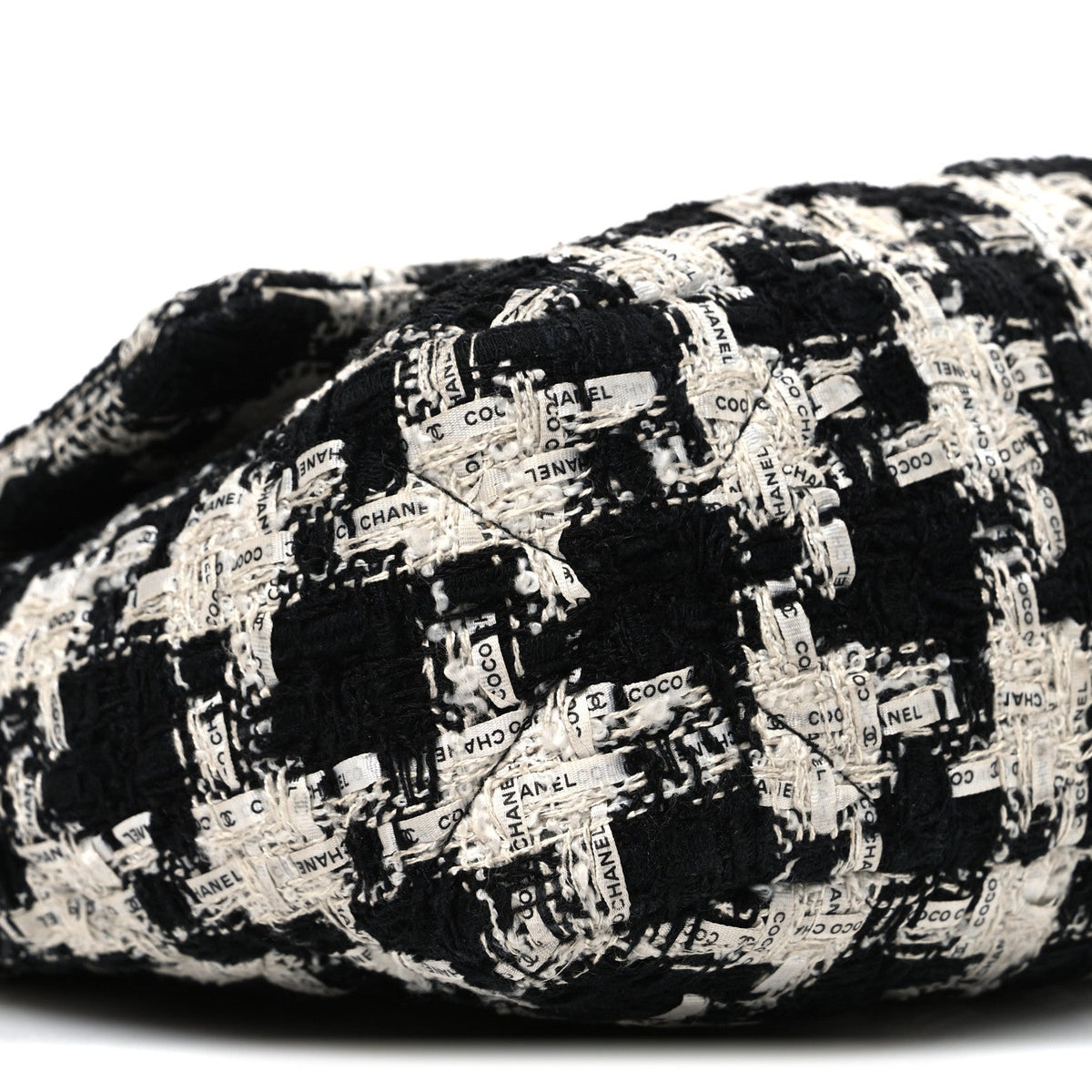 Tweed Quilted Medium Chanel 19 Flap Black Ecru White