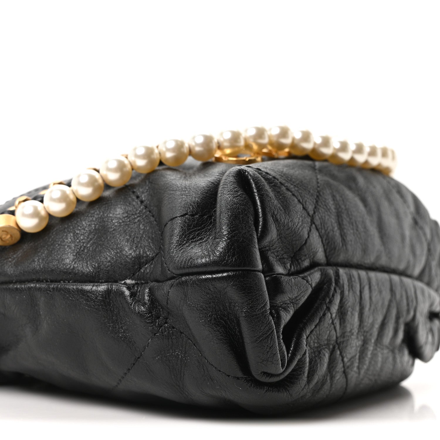 Shiny Crumpled Calfskin Quilted Pearl Mini Chanel 22 Black