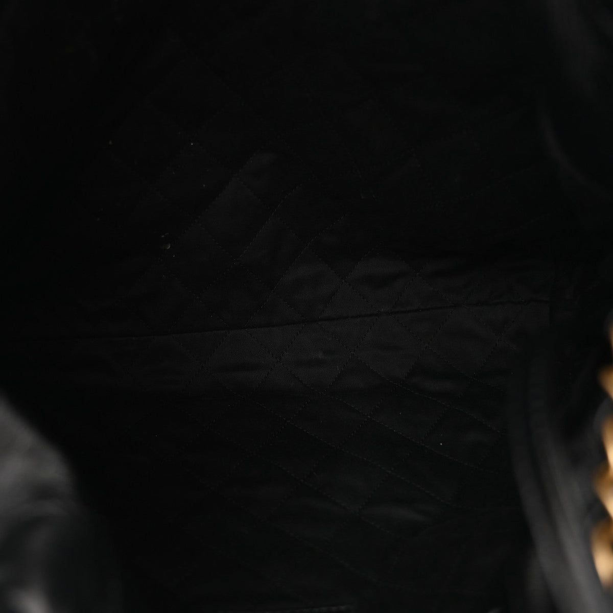 Shiny Calfskin Double Pocket Quilted Chanel 22 Black