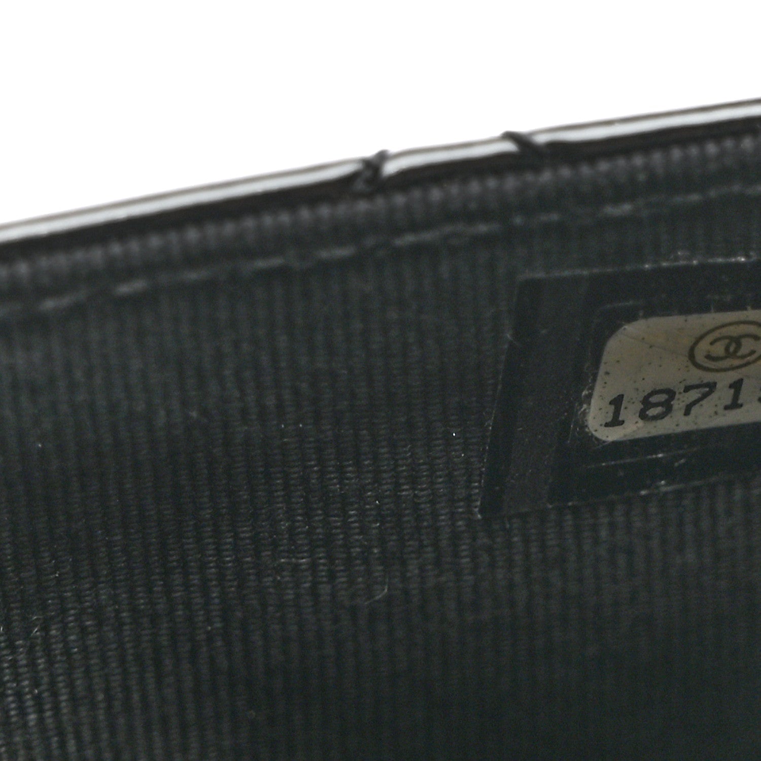 Patent Quilted Wallet On Chain WOC Black