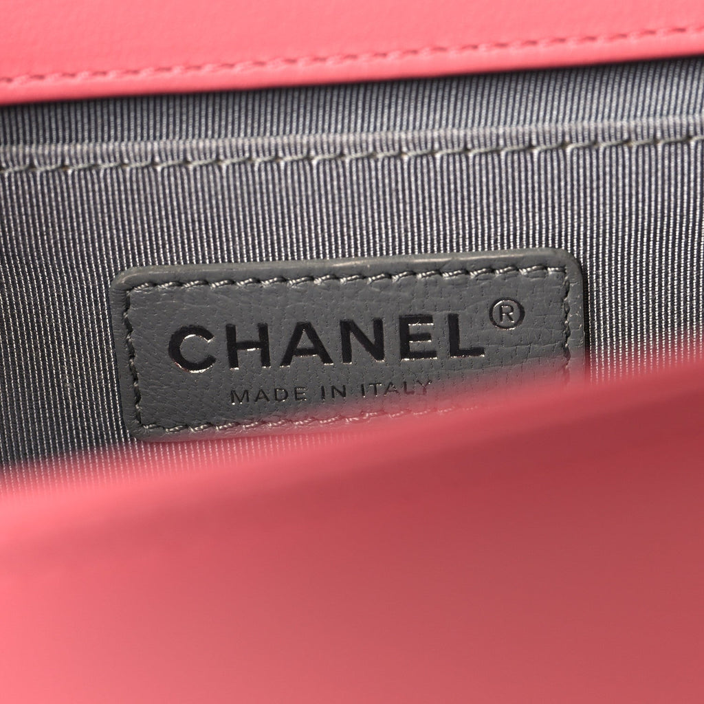 Lambskin Chevron Quilted Medium Boy Flap Pink