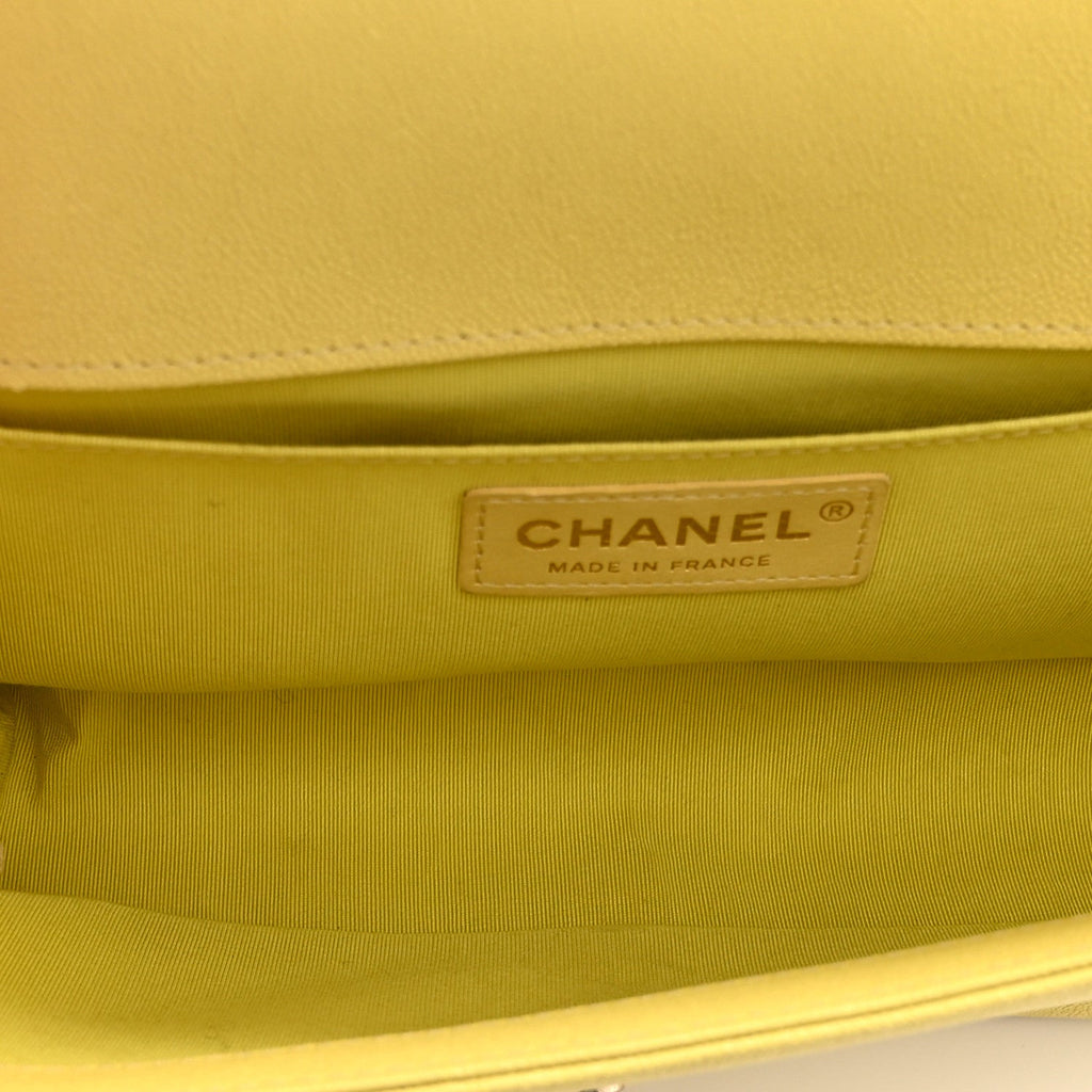 Caviar Chevron Quilted Medium Boy Flap Yellow