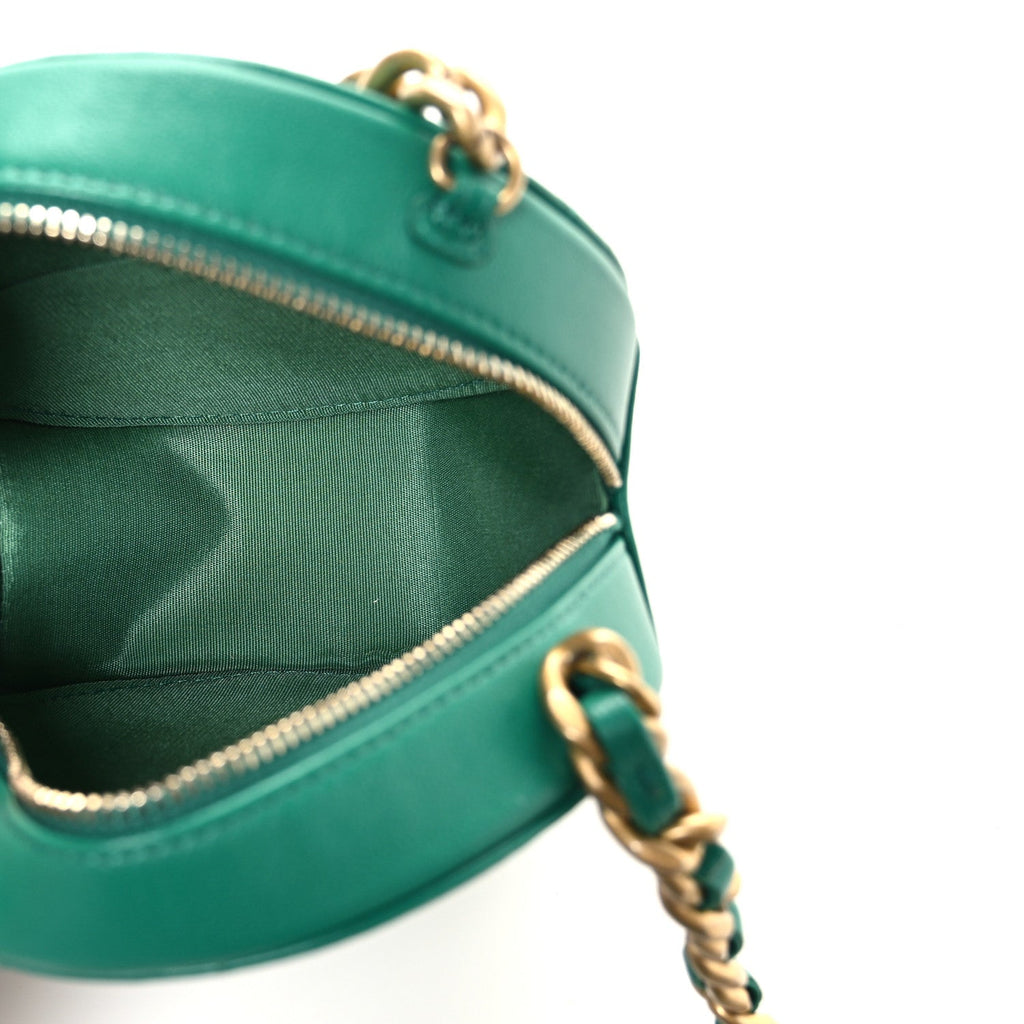 Lambskin Quilted Chanel 19 Round Clutch With Chain Green